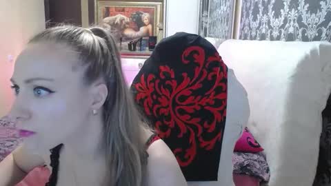 Snapshot of ursecrettreasure88 chatting on February 12, 2025, 12:12 pm UrSecretTreasure88 online show from February 12, 2025, 12:12 pm