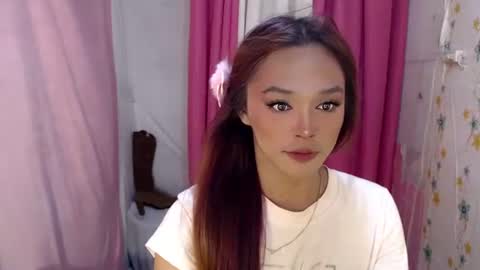 TYRA online show from September 19, 2025, 11:22 am