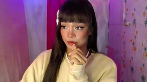 TYRA online show from April 1, 2026, 1:34 pm