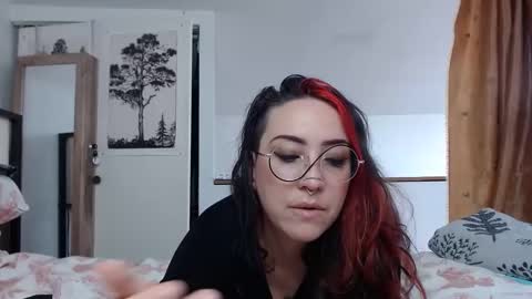 Ursinae online show from April 27, 2026, 9:13 pm