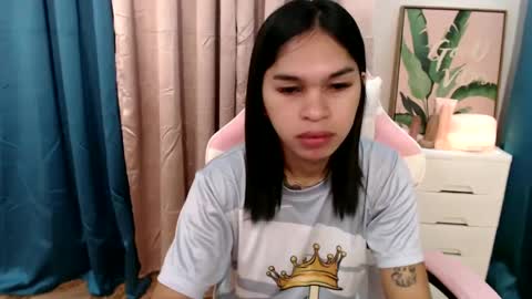 ursweet_zeviixx online show from February 19, 2025, 10:23 am