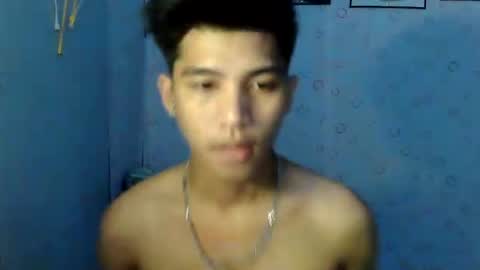 Snapshot of ursweetie_boy chatting on July 14, 2026, 12:13 am ursweetie_boy online show from July 14, 2026, 12:13 am