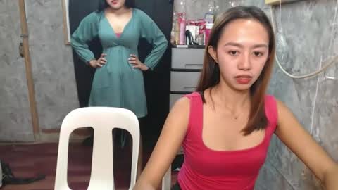 Snapshot of ursweetpinky chatting on April 25, 2026, 12:24 am ursweetpinky online show from April 25, 2026, 12:24 am