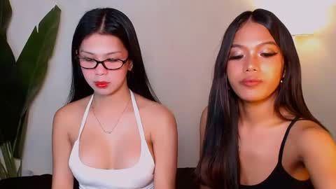 urwildest_margaret online show from May 4, 2026, 4:25 pm