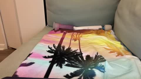 Lily online show from December 16, 2024, 12:48 am