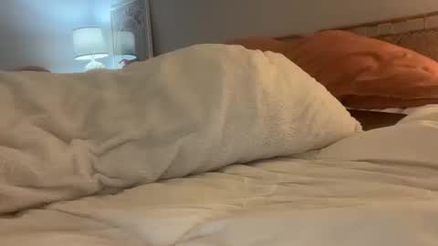 Lily online show from October 10, 2025, 2:21 am