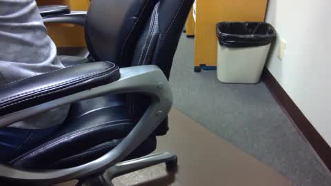 useemie online show from December 31, 2024, 7:18 pm