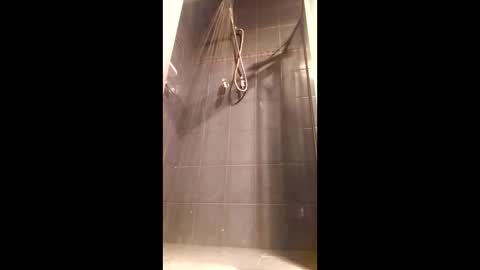 Snapshot of usernameisnottaken22 chatting on April 4, 2026, 2:03 pm mia online show from April 4, 2026, 2:03 pm