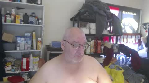 Eric online show from December 19, 2024, 3:52 pm