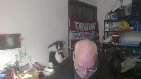 Eric online show from November 2, 2025, 2:47 am