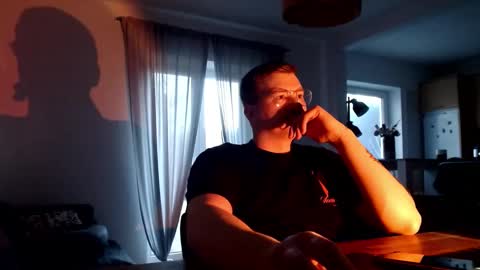 Snapshot of vacation__ chatting on March 5, 2025, 4:35 pm vacation__ online show from March 5, 2025, 4:35 pm