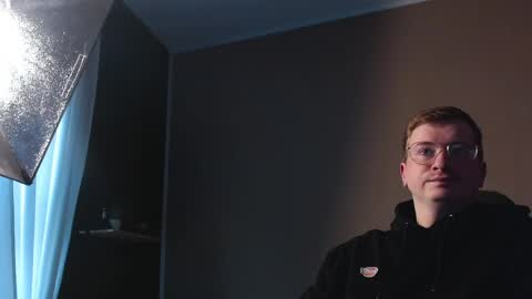 Snapshot of vacation__ chatting on May 5, 2026, 3:42 pm vacation__ online show from May 5, 2026, 3:42 pm