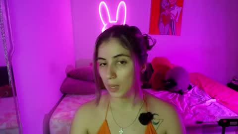 valentina online show from May 10, 2026, 3:23 am