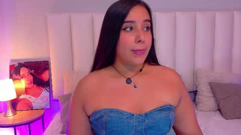 Valen Scott online show from July 6, 2026, 12:46 pm
