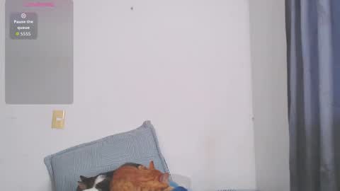 IG-valen mendoza99  twitter valenthompson99 online show from November 24, 2025, 10:42 pm