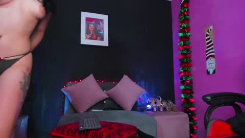 Snapshot of valenmilan chatting on December 7, 2024, 3:58 am valentina milan online show from December 7, 2024, 3:58 am