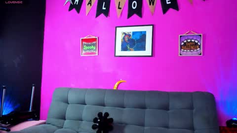 Snapshot of valenmilan chatting on October 22, 2025, 6:13 am valentina milan online show from October 22, 2025, 6:13 am