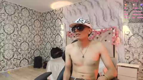 valentin_tay1 online show from May 9, 2026, 4:06 am