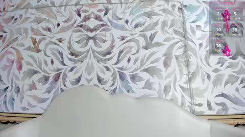 Snapshot of valentina_cortes72 chatting on January 25, 2025, 5:19 pm Valentina online show from January 25, 2025, 5:19 pm