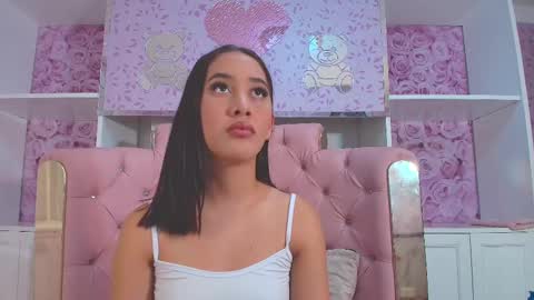 Snapshot of valentina_cortes72 chatting on February 17, 2025, 11:34 am Valentina online show from February 17, 2025, 11:34 am
