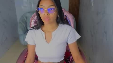 Snapshot of valentina_gomez_s chatting on June 14, 2026, 12:29 pm Valentina online show from June 14, 2026, 12:29 pm