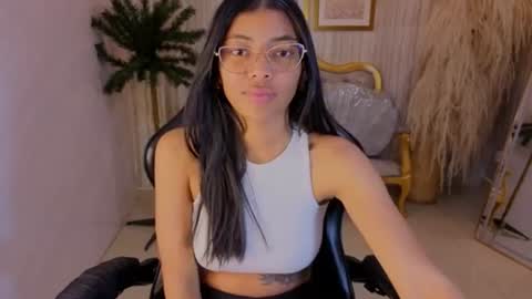 Snapshot of valentina_gomez_s chatting on July 11, 2026, 12:52 pm Valentina online show from July 11, 2026, 12:52 pm