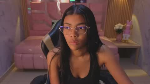 Snapshot of valentina_gomez_s chatting on July 12, 2026, 12:18 pm Valentina online show from July 12, 2026, 12:18 pm