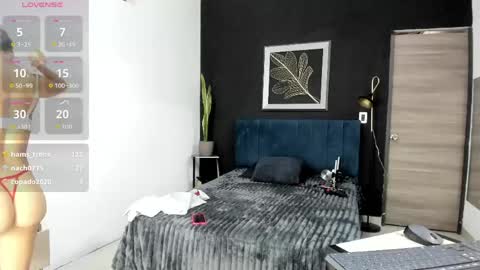 valentina_herrrera online show from May 11, 2026, 9:01 pm
