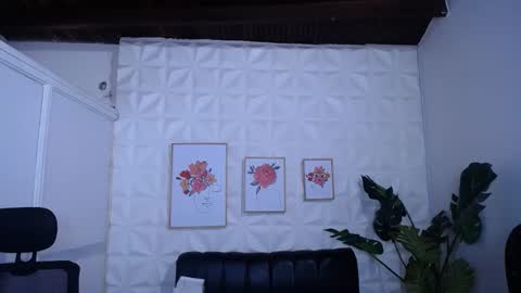 Valentina  online show from March 11, 2026, 6:25 pm