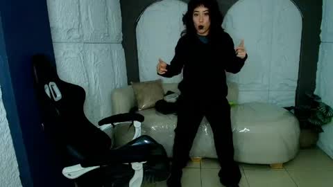 Valentina online show from April 17, 2026, 2:58 am