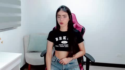 Valentina  online show from March 28, 2026, 12:54 am