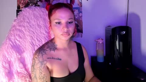 Danielle  Please help me to reach 300 thumbs up online show from January 14, 2025, 3:11 am