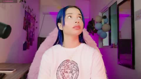 Danielle  Please help me to reach 300 thumbs up online show from November 2, 2025, 3:36 pm