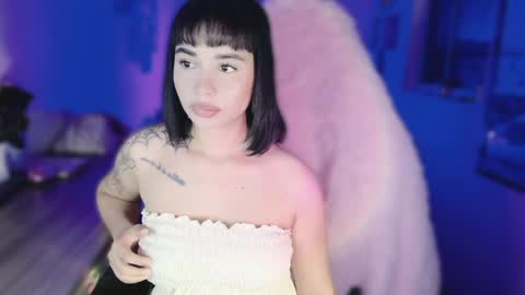 Danielle  Please help me to reach 300 thumbs up online show from May 30, 2026, 7:05 am