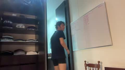 Valentino Beaumont online show from December 16, 2024, 1:10 am