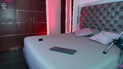 Snapshot of valentinos_ chatting on June 30, 2026, 8:21 pm Valentinos online show from June 30, 2026, 8:21 pm