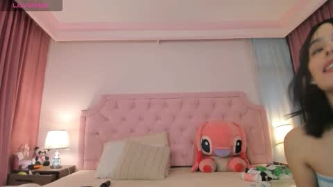 Vale Toro  online show from November 8, 2025, 1:00 pm