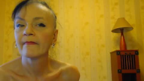 Snapshot of valenttijm3851 chatting on March 4, 2025, 9:40 am valentijm online show from March 4, 2025, 9:40 am