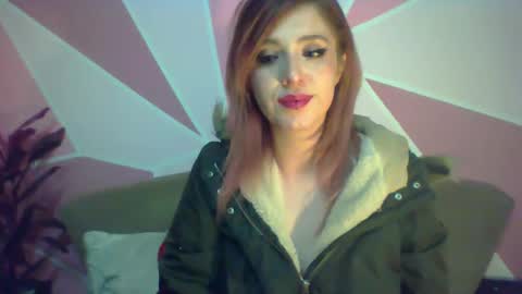 Snapshot of valeri_cove chatting on January 30, 2025, 7:18 am Valeri Cove online show from January 30, 2025, 7:18 am