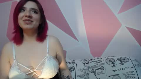 Snapshot of valeri_cove chatting on March 6, 2025, 2:29 pm Valeri Cove online show from March 6, 2025, 2:29 pm