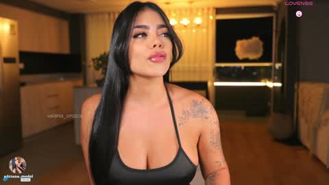 Snapshot of valeria_orozco chatting on December 7, 2024, 11:23 pm valeria_orozco online show from December 7, 2024, 11:23 pm