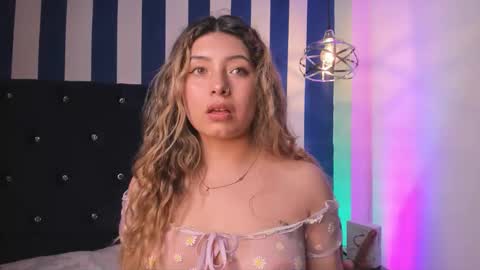Snapshot of valeria_rouse28 chatting on September 24, 2025, 5:49 pm valeria_rouse28 online show from September 24, 2025, 5:49 pm
