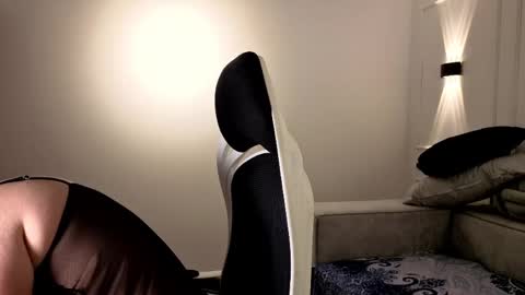 valeria_vg online show from May 23, 2026, 11:14 am