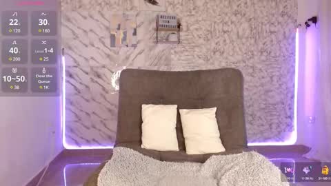 Snapshot of valeriadrems chatting on March 4, 2025, 3:26 pm Tell me vale online show from March 4, 2025, 3:26 pm