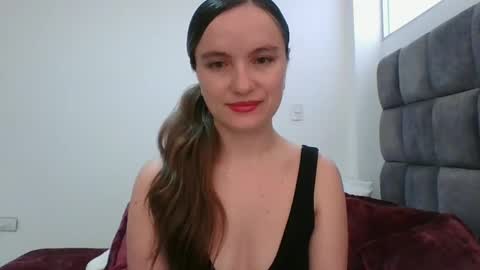 valeriafrannco online show from January 10, 2025, 12:26 pm