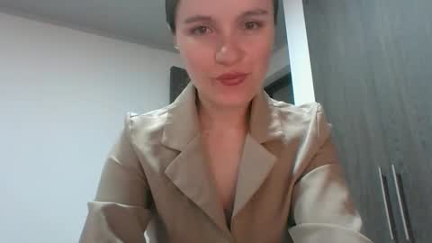 valeriafrannco online show from February 20, 2026, 4:42 am