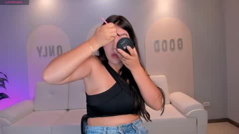 Snapshot of valeriaroldanx chatting on April 19, 2026, 10:25 am Valeria online show from April 19, 2026, 10:25 am