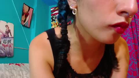 Snapshot of valerie_mase chatting on January 15, 2025, 10:57 pm vale online show from January 15, 2025, 10:57 pm