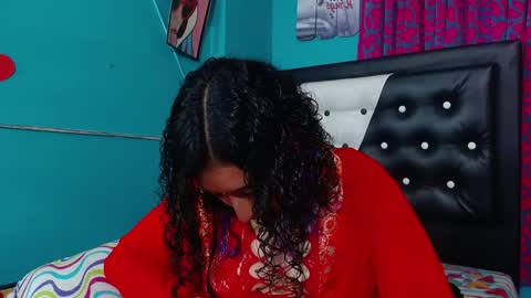 Snapshot of valerie_mase chatting on September 10, 2025, 6:30 pm vale online show from September 10, 2025, 6:30 pm