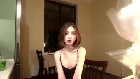 Kristi moony online show from February 14, 2025, 8:37 pm